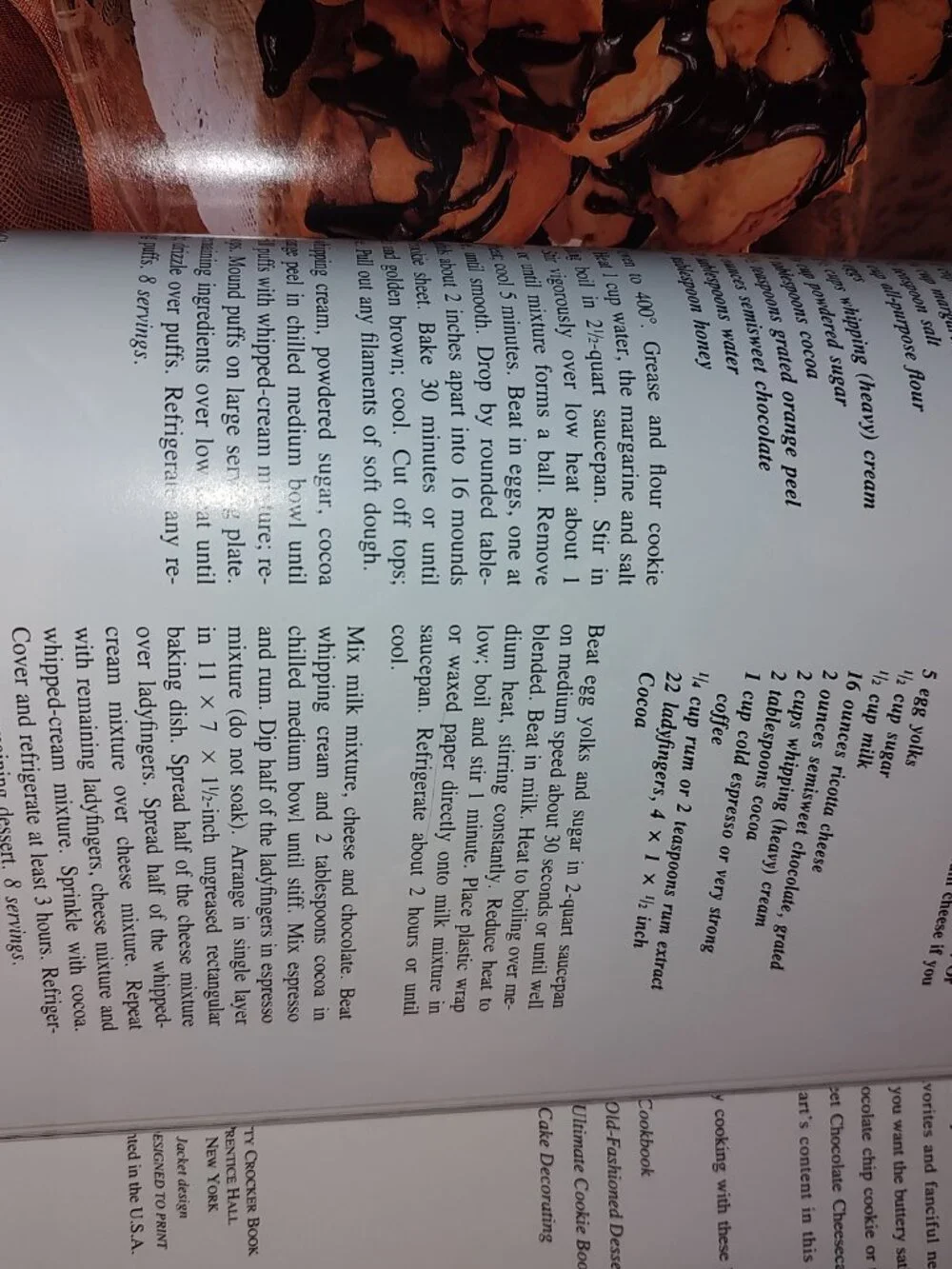 BETTY CROCKER'S EVERYTHING CHOCOLATE COOKBOOK - EXCELLENT CONDITION NO FLAWS